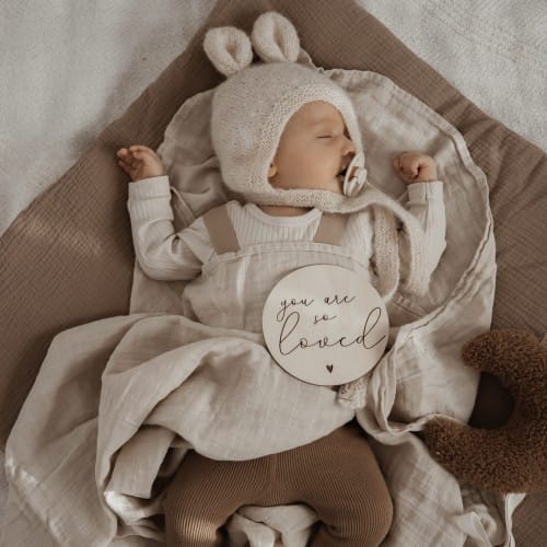 Babylux_Richterswil_Meilenstein_Baby_Newborn_neugeborenes_Dekoration_holz_Schweiz_Babyphoto
